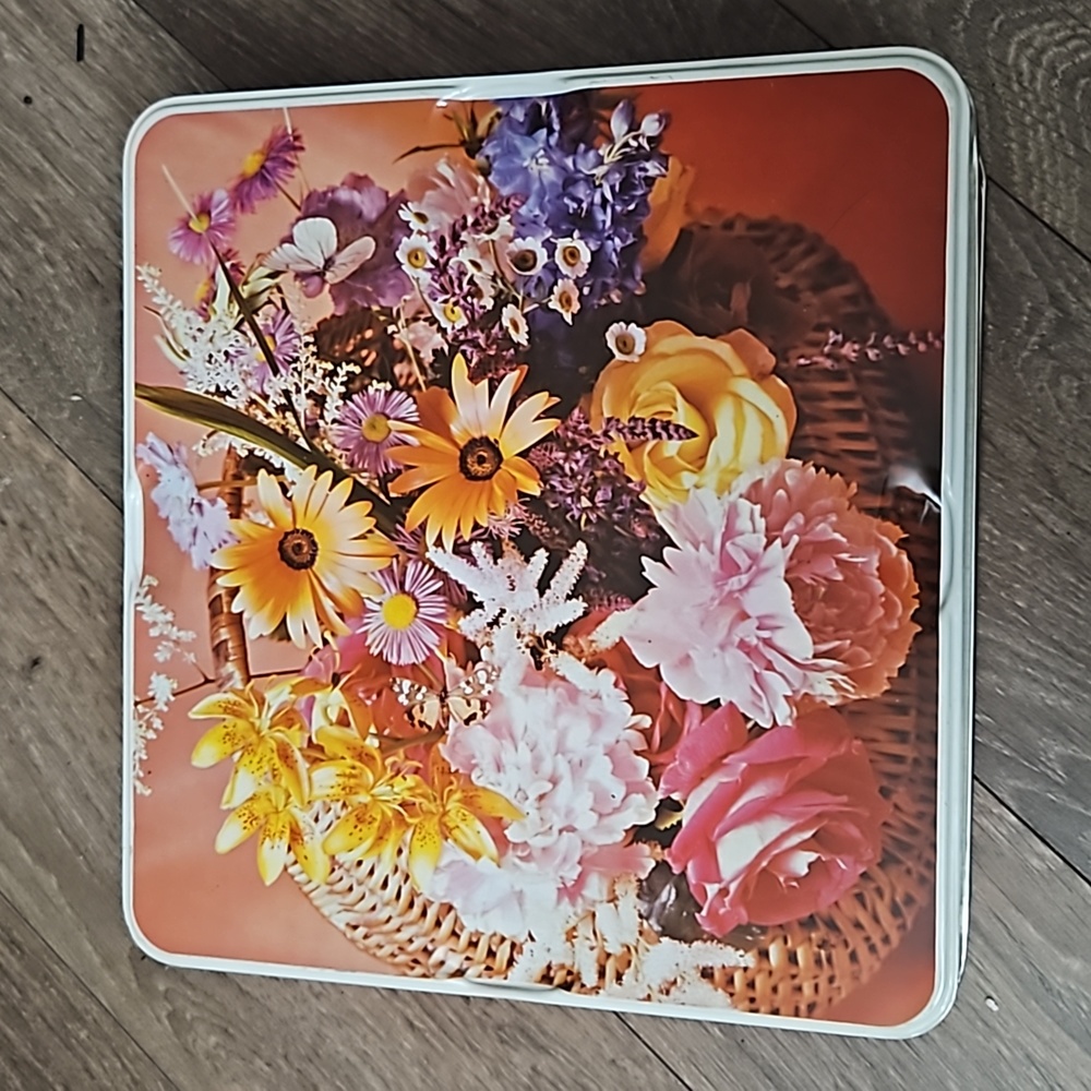 Floral cookie tin.